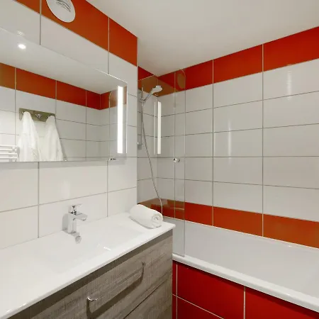 Appartement Magnifique Duplex Renove 7 Pieces, Proche Pistes, Sauna, Hammam, Salle De Fitness - Fr-1-181-2341 *